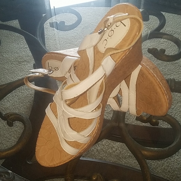 🎉Sale $35 b.o.c. Platform Wedges - Picture 7 of 12